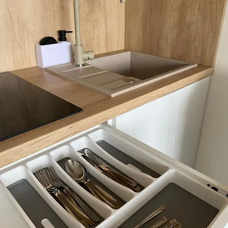 Sky In The Center 科希策